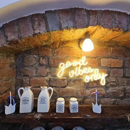 Bastion White Pearl טימישוארה