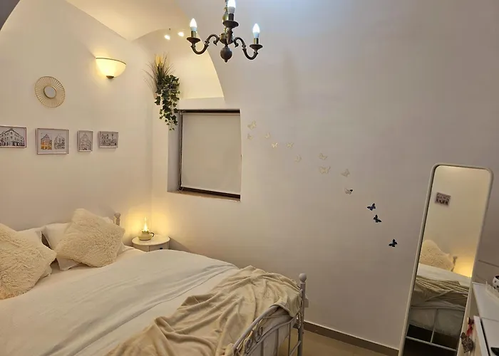 Bastion White Pearl טימישוארה